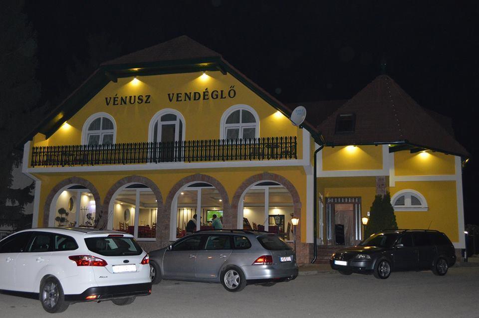 Bed and Breakfast Vénusz Panzió és Vendéglő Bagod Esterno foto